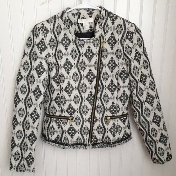 H&M Jackets & Blazers - ⚠️DONATING SOON⚠️ Metallic Thread Tribal Blazer